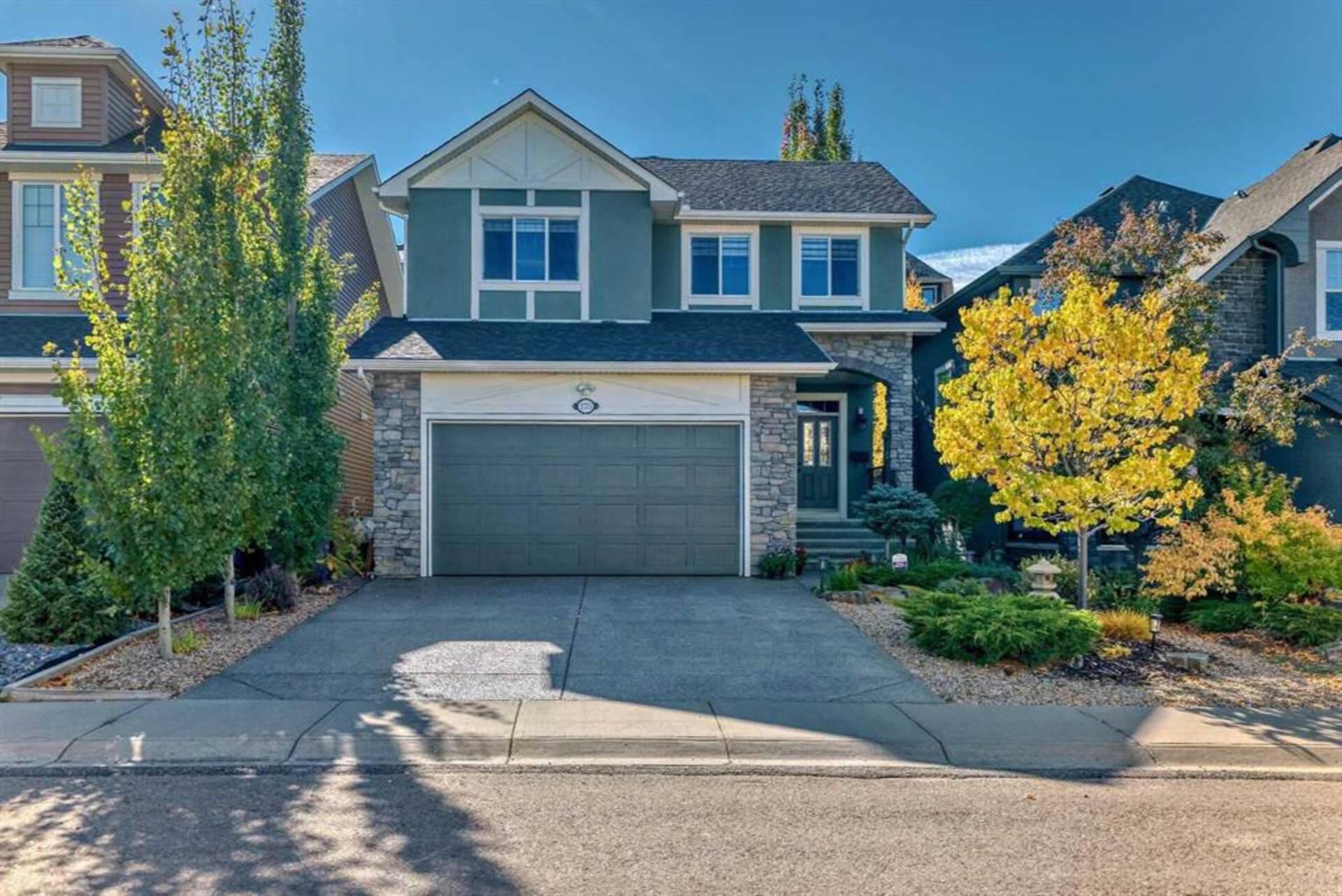 170 Crestmont Drive SW Calgary