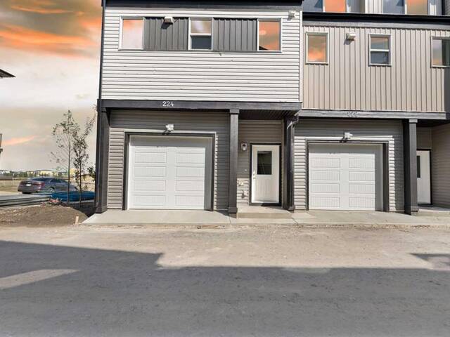 224 Corner Meadows  NE Calgary