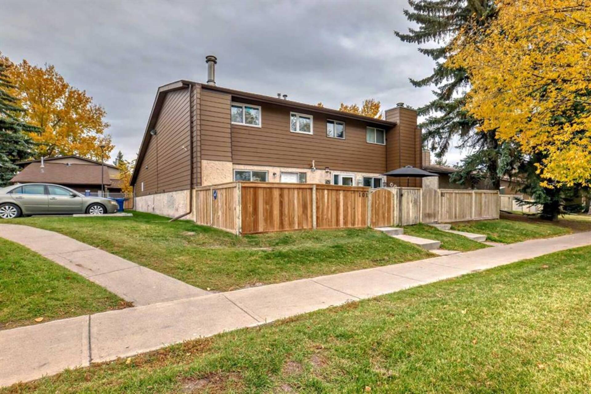 101, 5404 10 Avenue SE Calgary