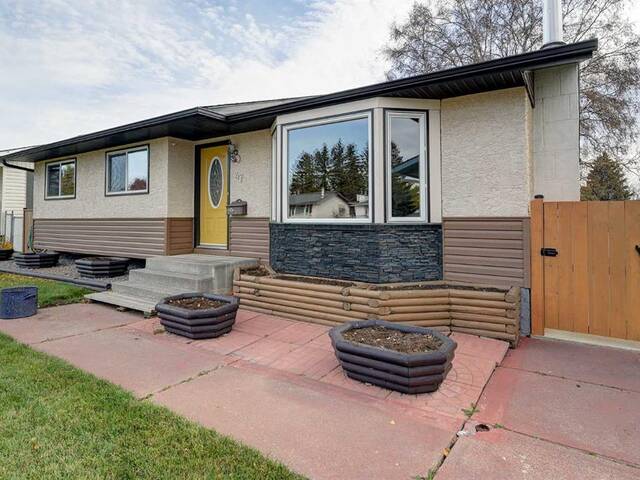 47 OBERLIN Avenue Red Deer