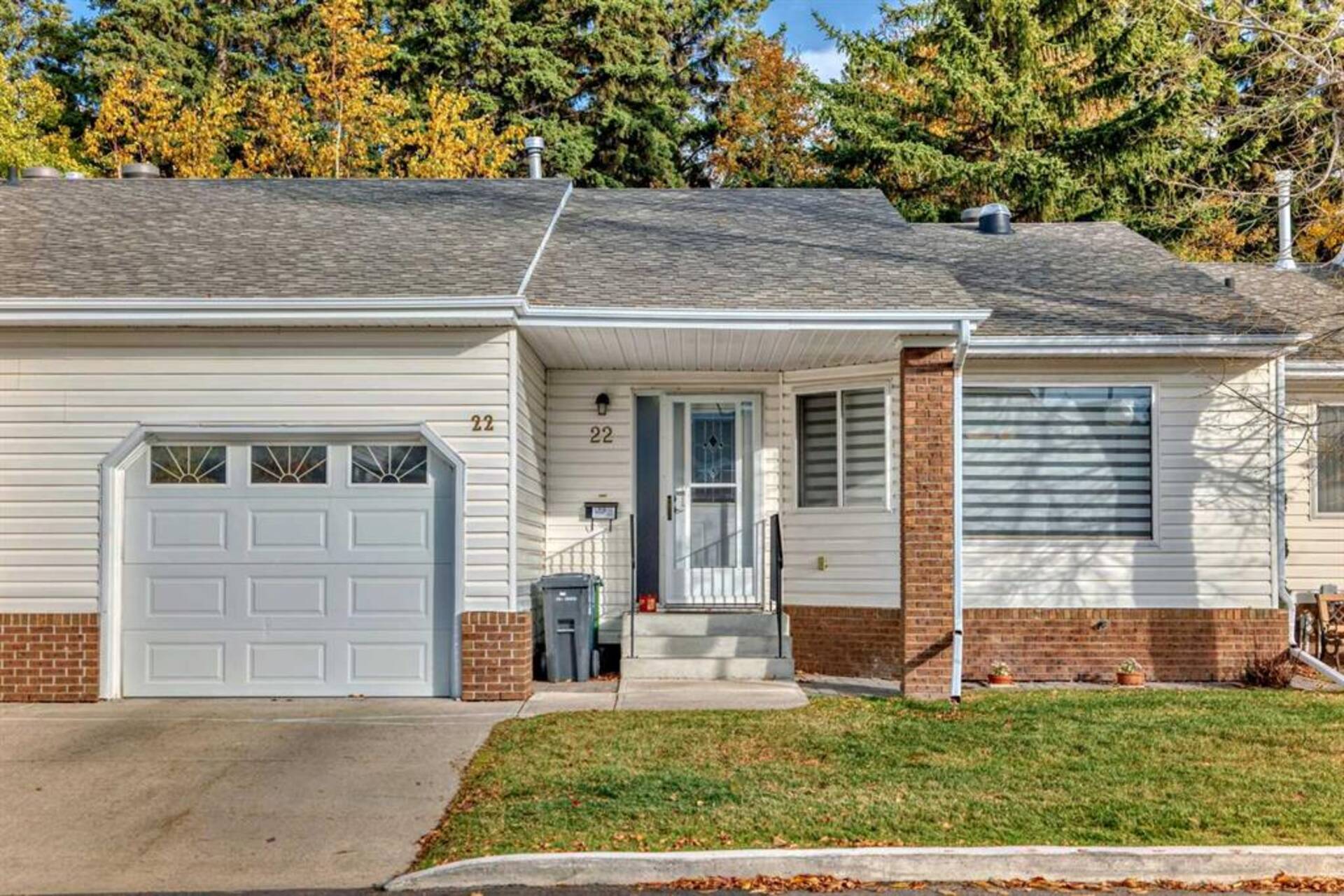 22, 2821 Botterill Crescent Red Deer