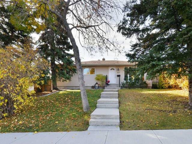 447 Hendon Drive NW Calgary