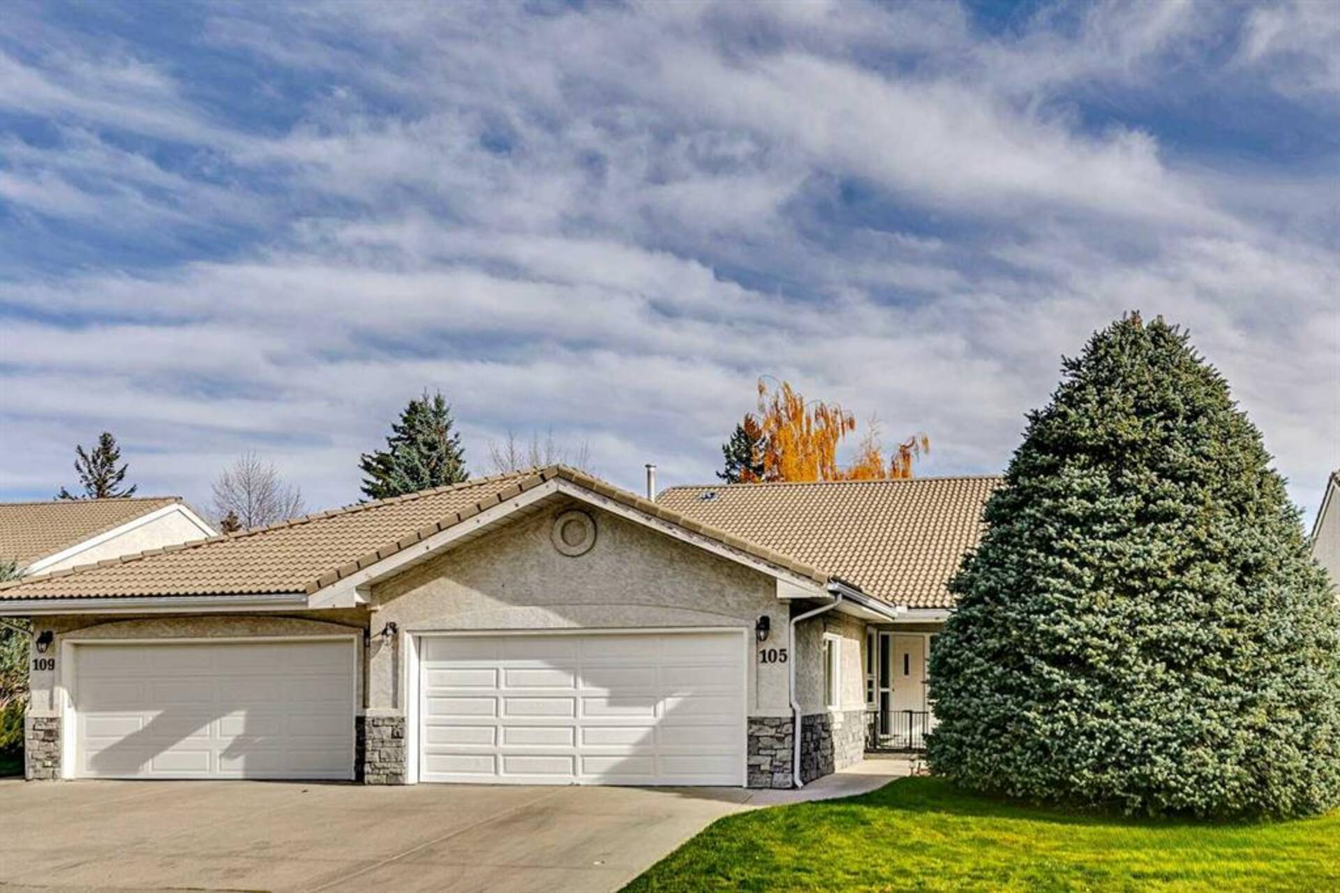 105 Pump Hill Landing SW Calgary