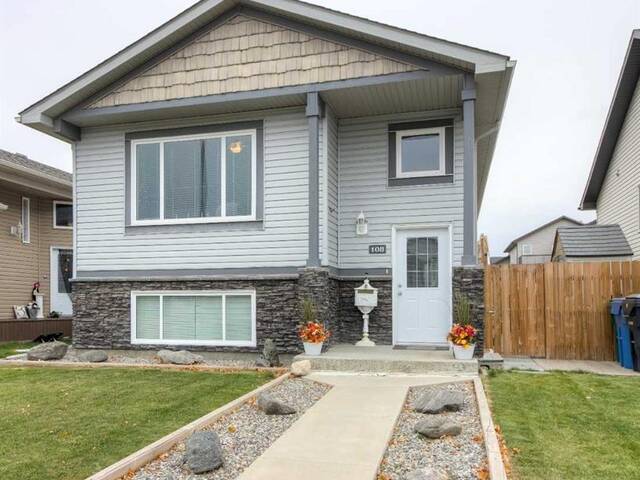 108 Mt Sundance Crescent W Lethbridge