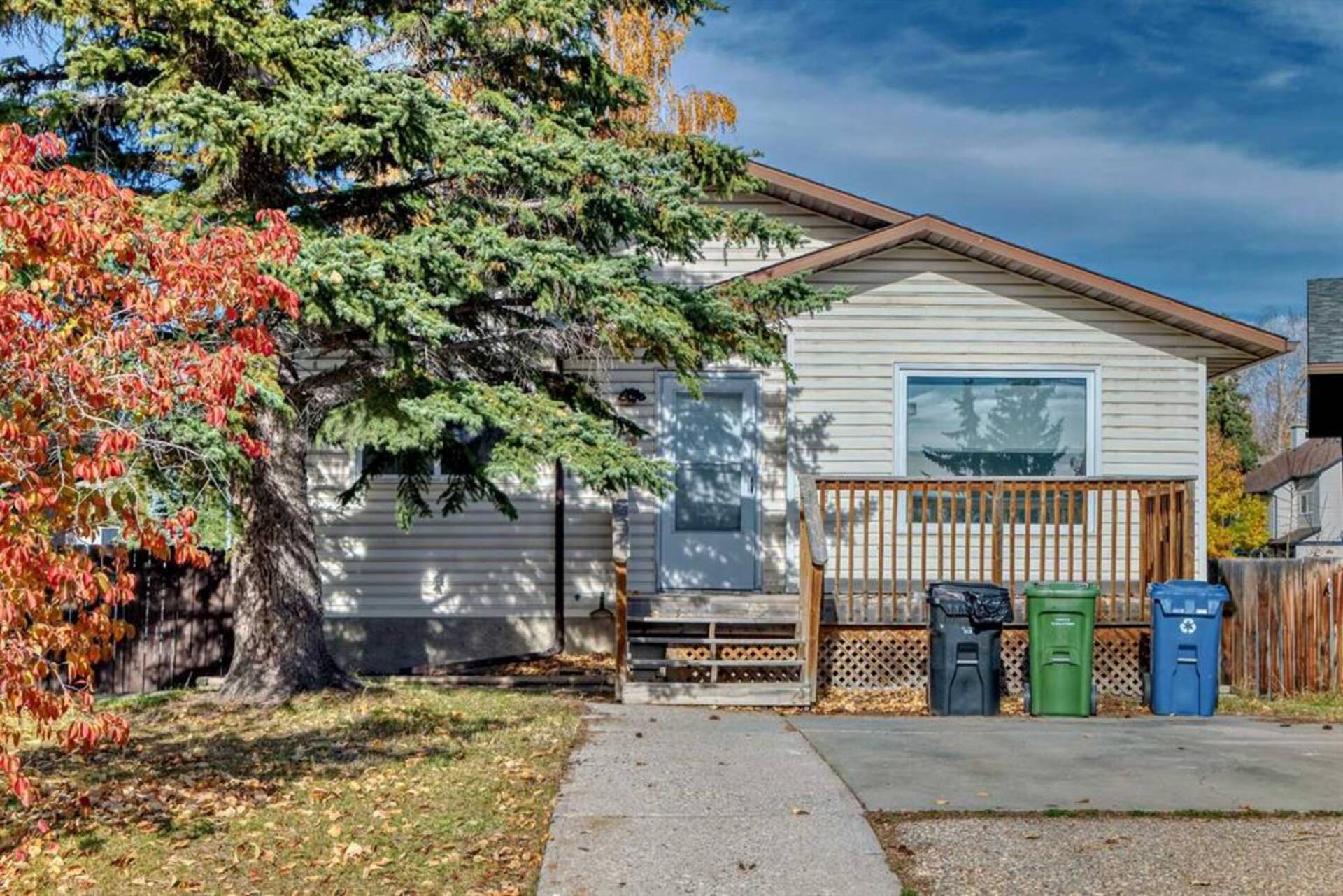 725 Ranchview Circle NW Calgary