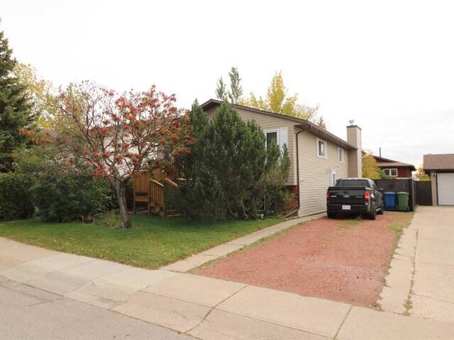 13 Big Springs Drive SE Airdrie