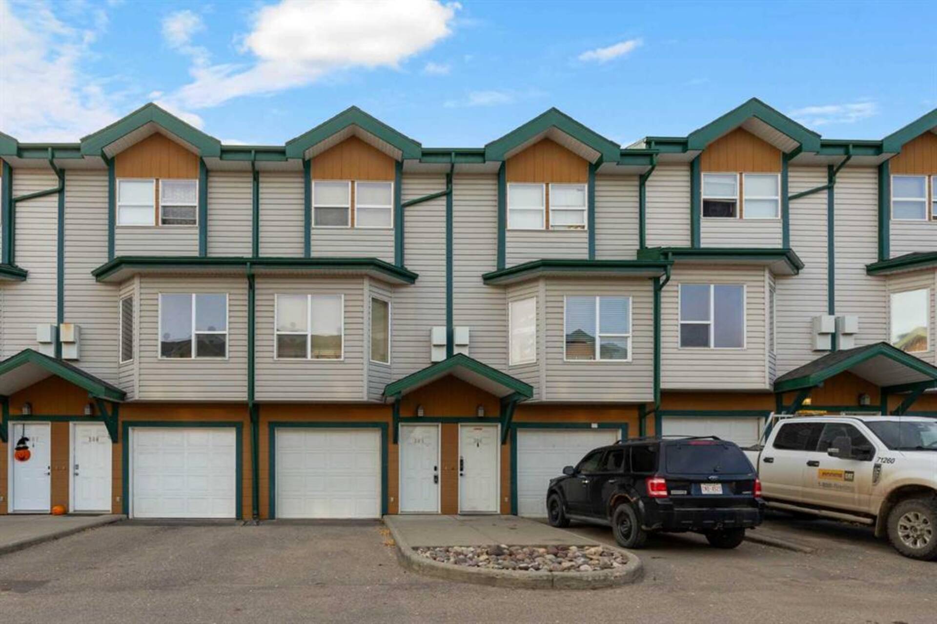 305, 123 Arabian Drive Fort McMurray