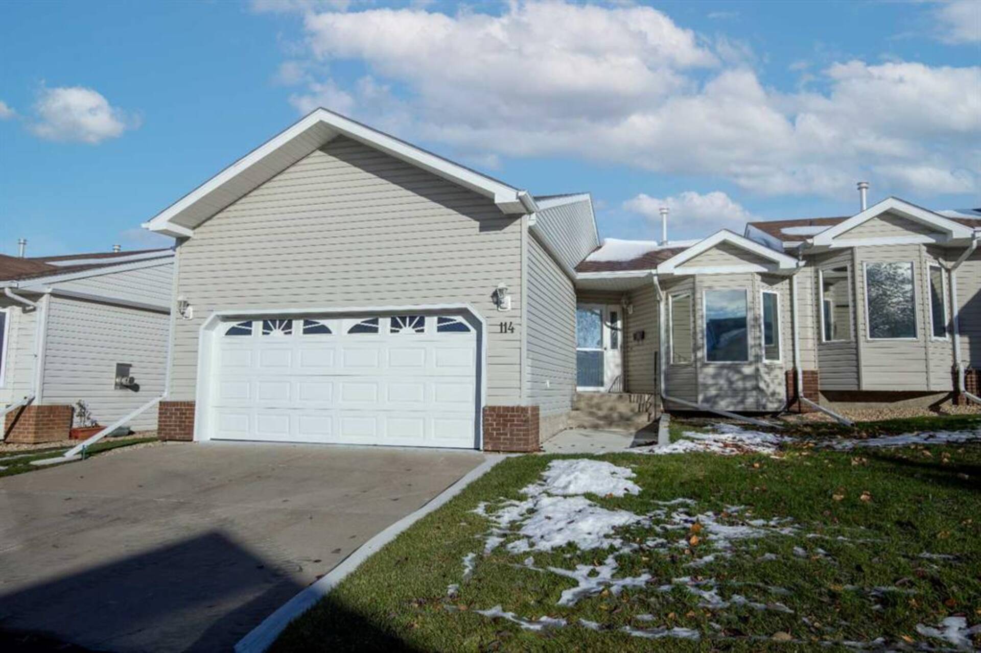 114, 11409 96 Street Grande Prairie