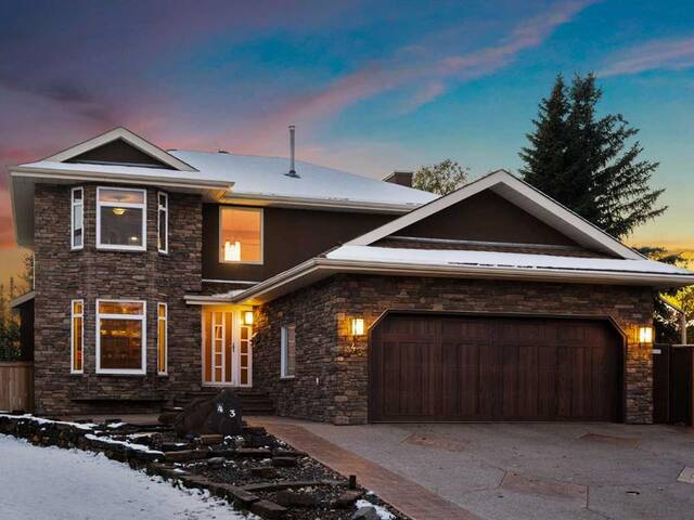 43 Woodford Court SW Calgary