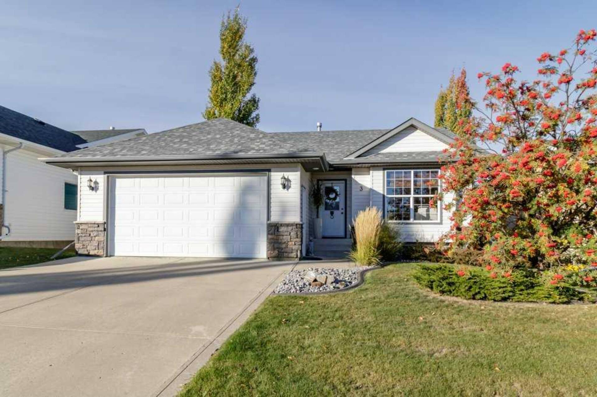 3 Fir Close Sylvan Lake