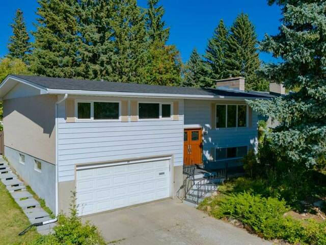 16 Capri Avenue NW Calgary