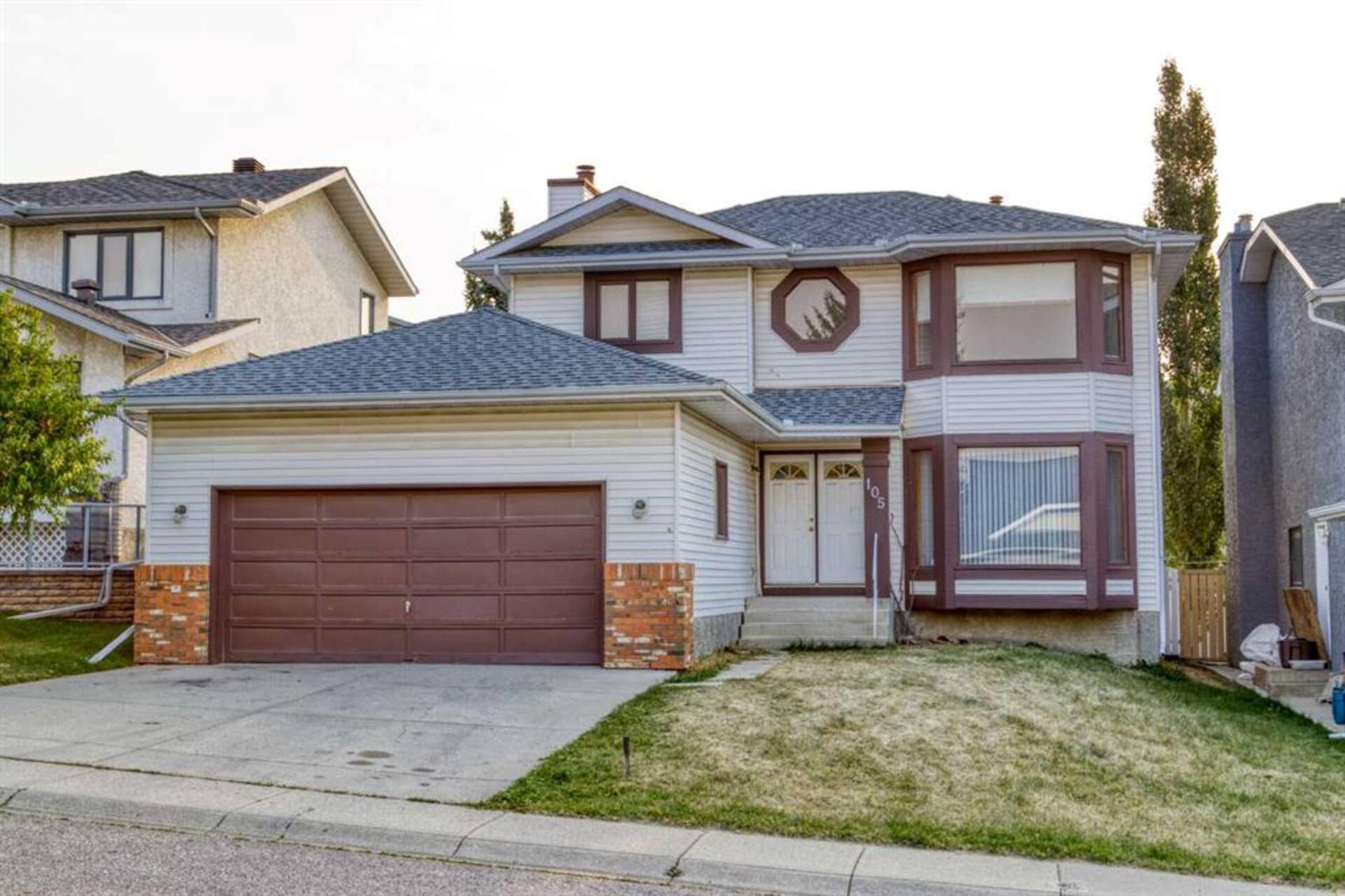 105 Hawkdale Circle NW Calgary