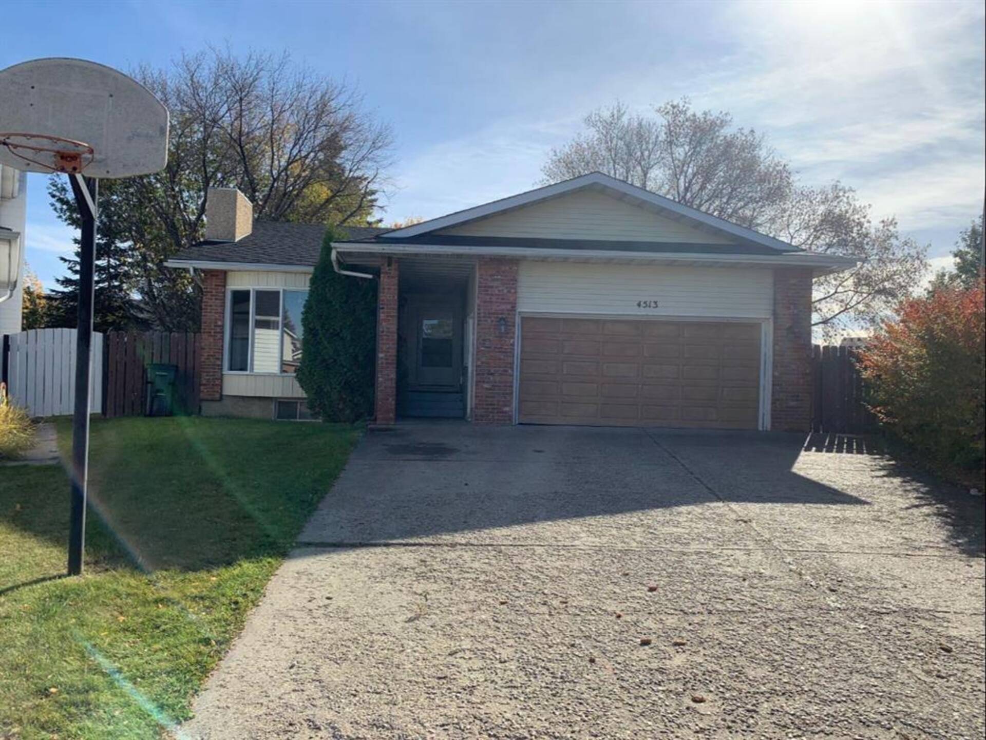 4513 27 Avenue NW Edmonton