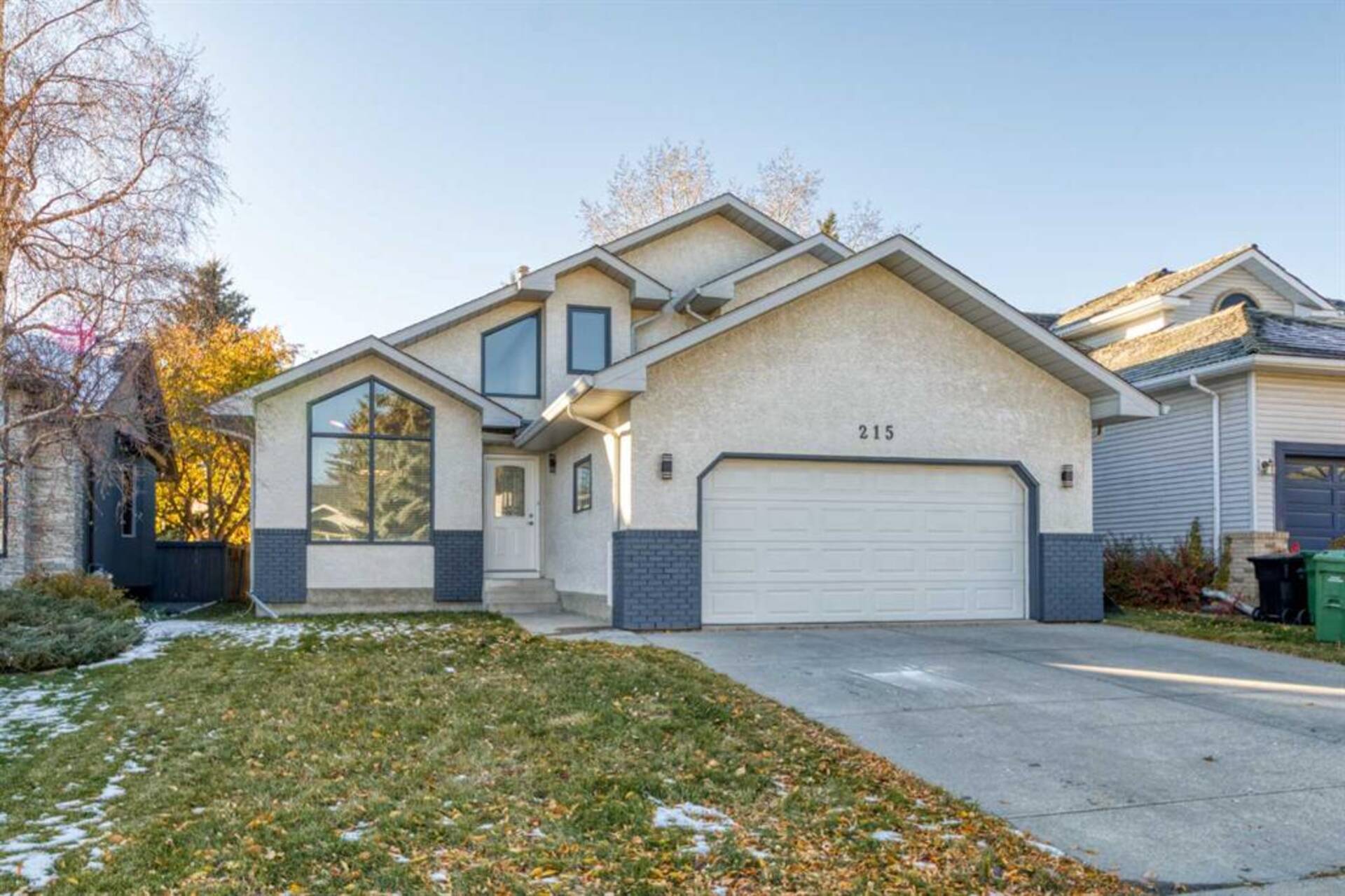 215 Hawkstone Close NW Calgary