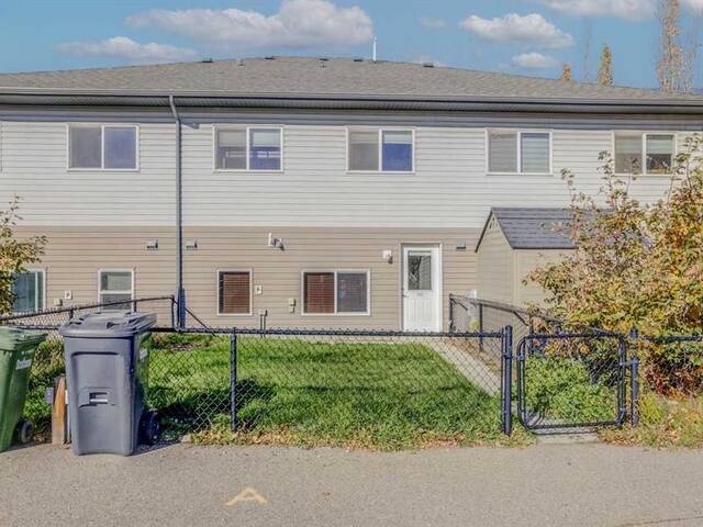 111E 4 Avenue Strathmore