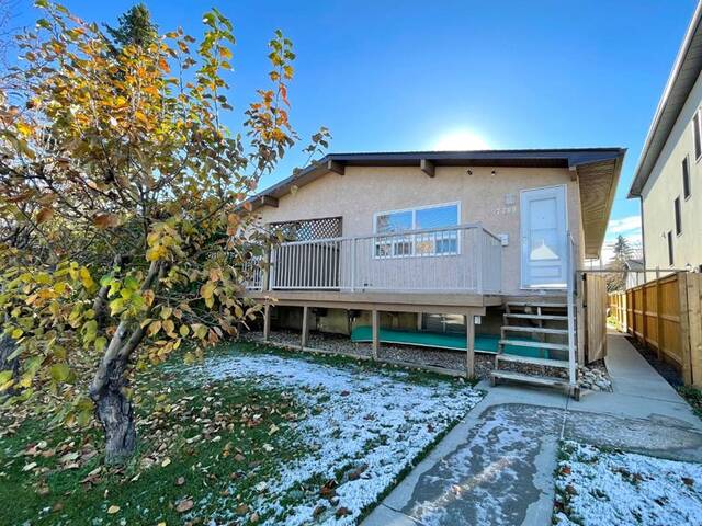 7709 36 Avenue NW Calgary