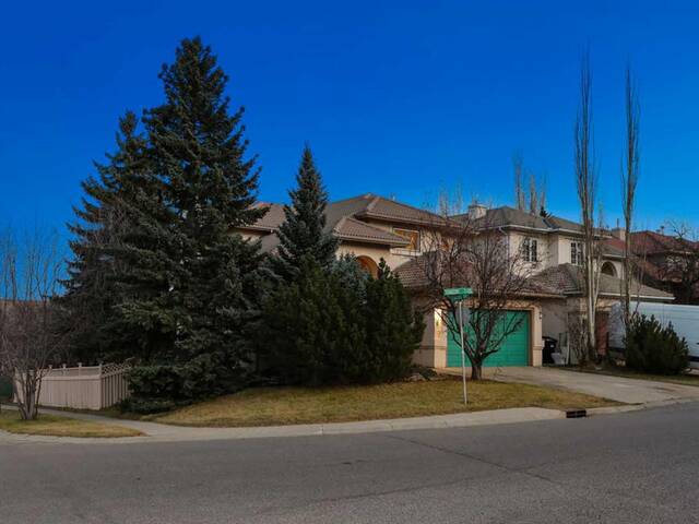 6 SIGNATURE Close SW Calgary