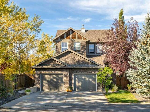 68 Val Gardena Court SW Calgary