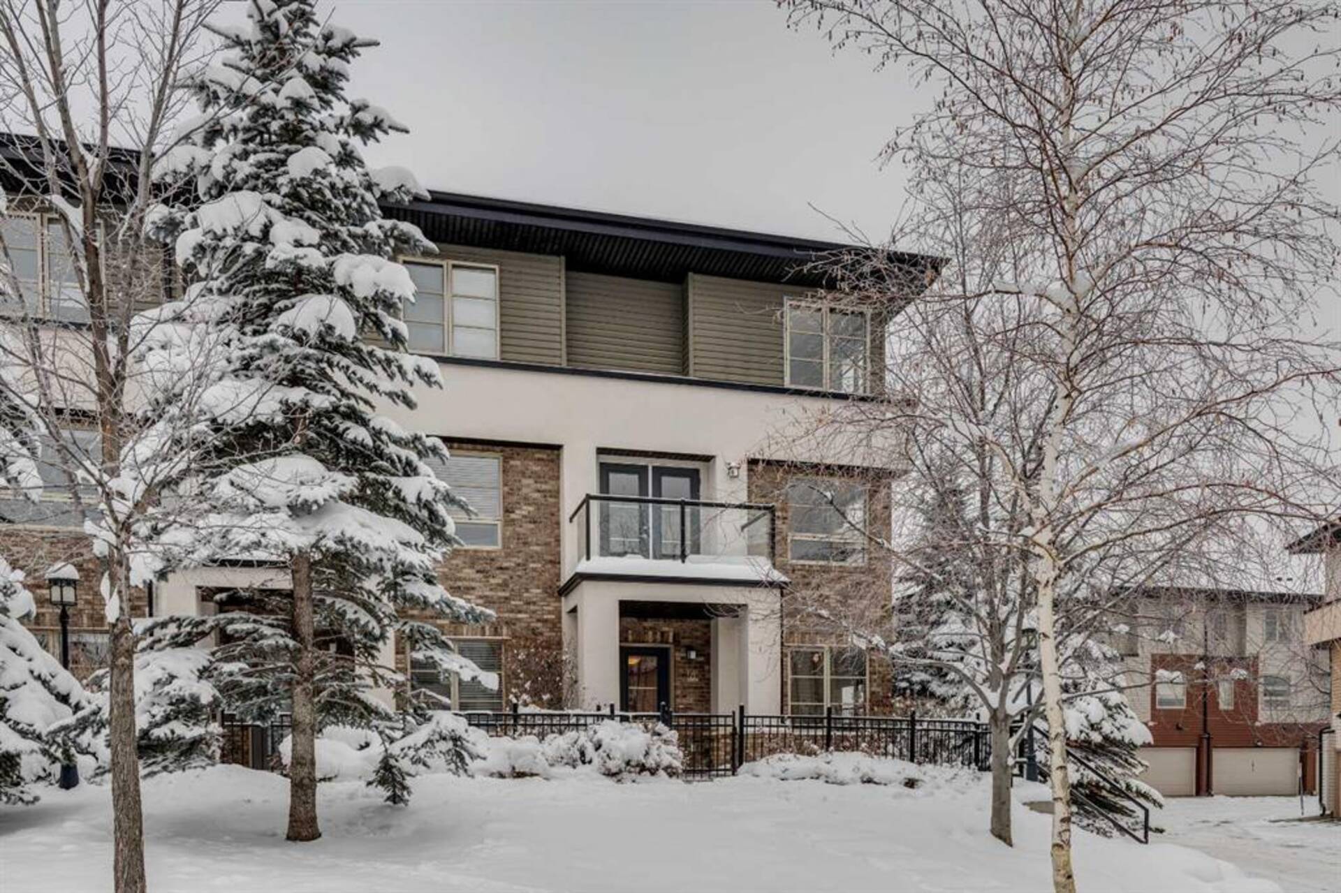 10 Aspen Hills Terrace SW Calgary