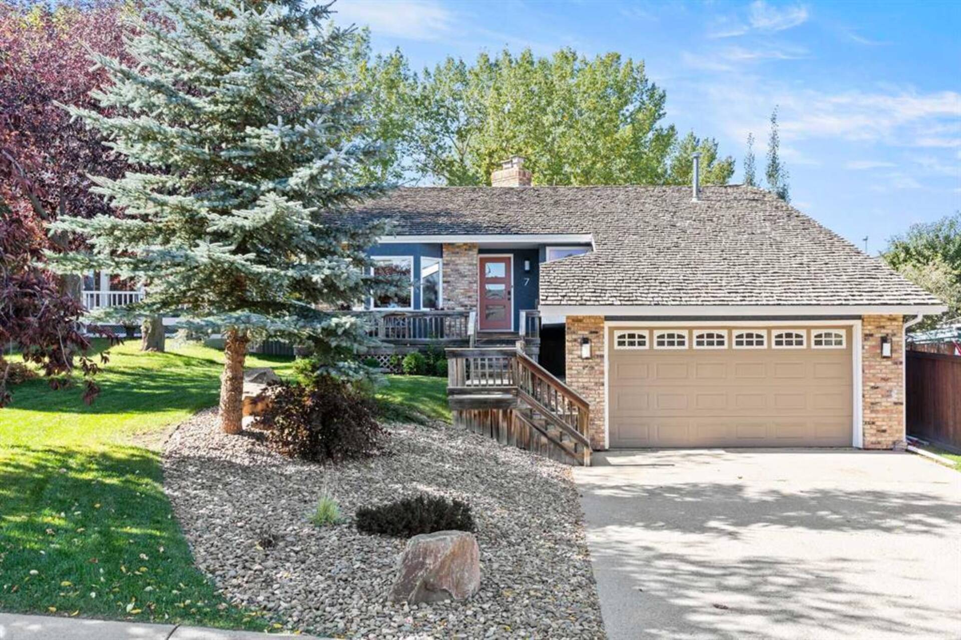 7 Edcath Court NW Calgary