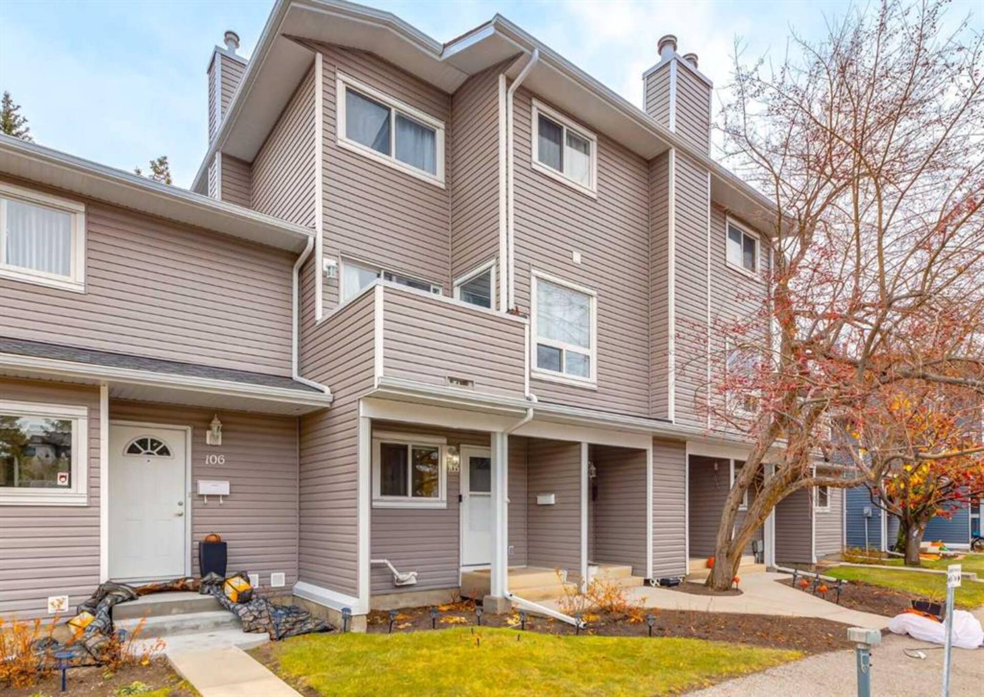 105, 200 Shawnessy Drive SW Calgary