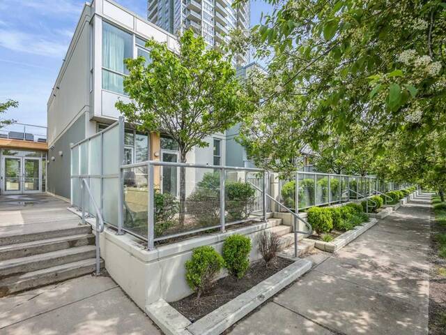 132, 99 Spruce Place SW Calgary