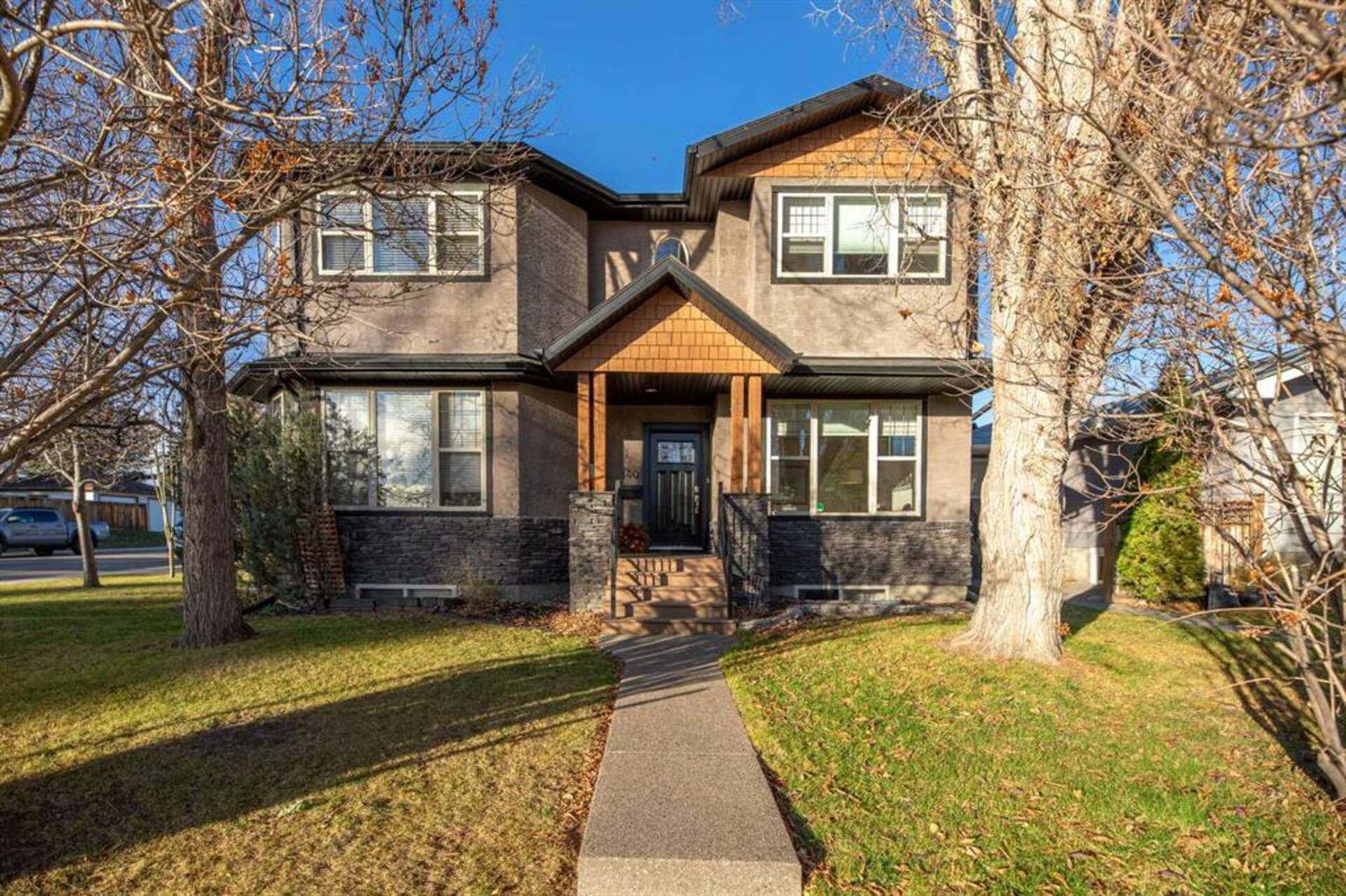 140 41 Avenue NW Calgary