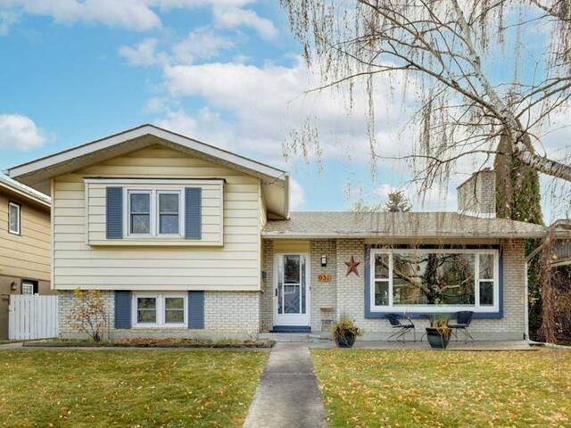 931 Maplecroft Road SE Calgary