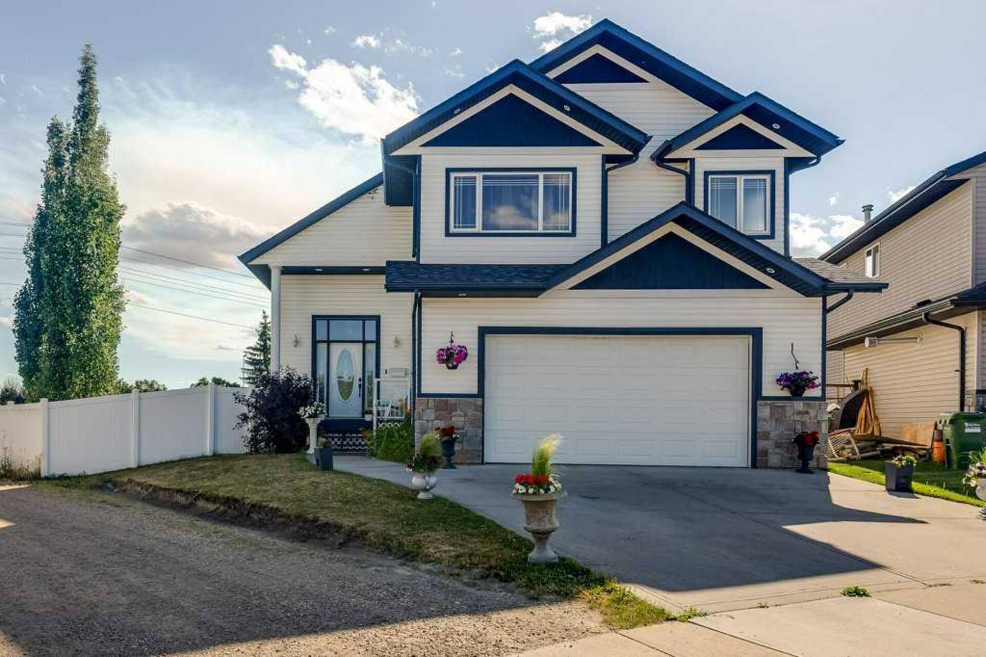 148 Iverson Close Red Deer