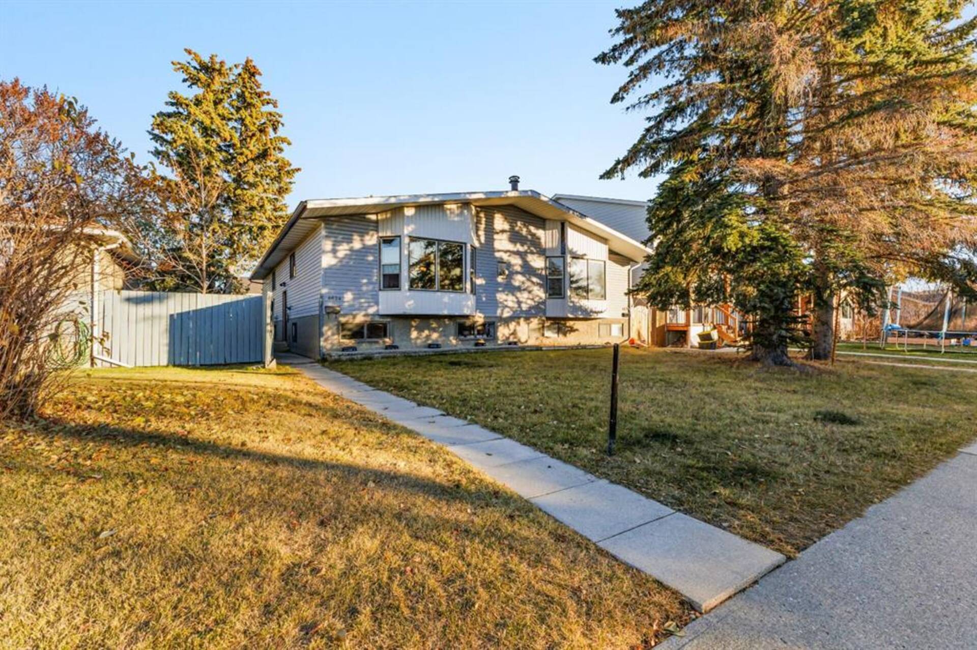 4624 81 Street NW Calgary