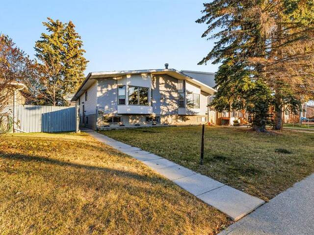 4624 81 Street NW Calgary