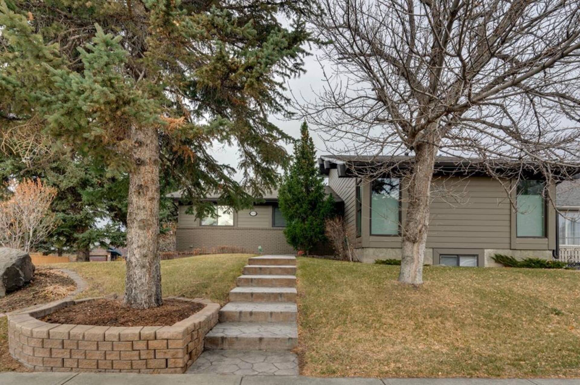 3020 Palliser Drive SW Calgary