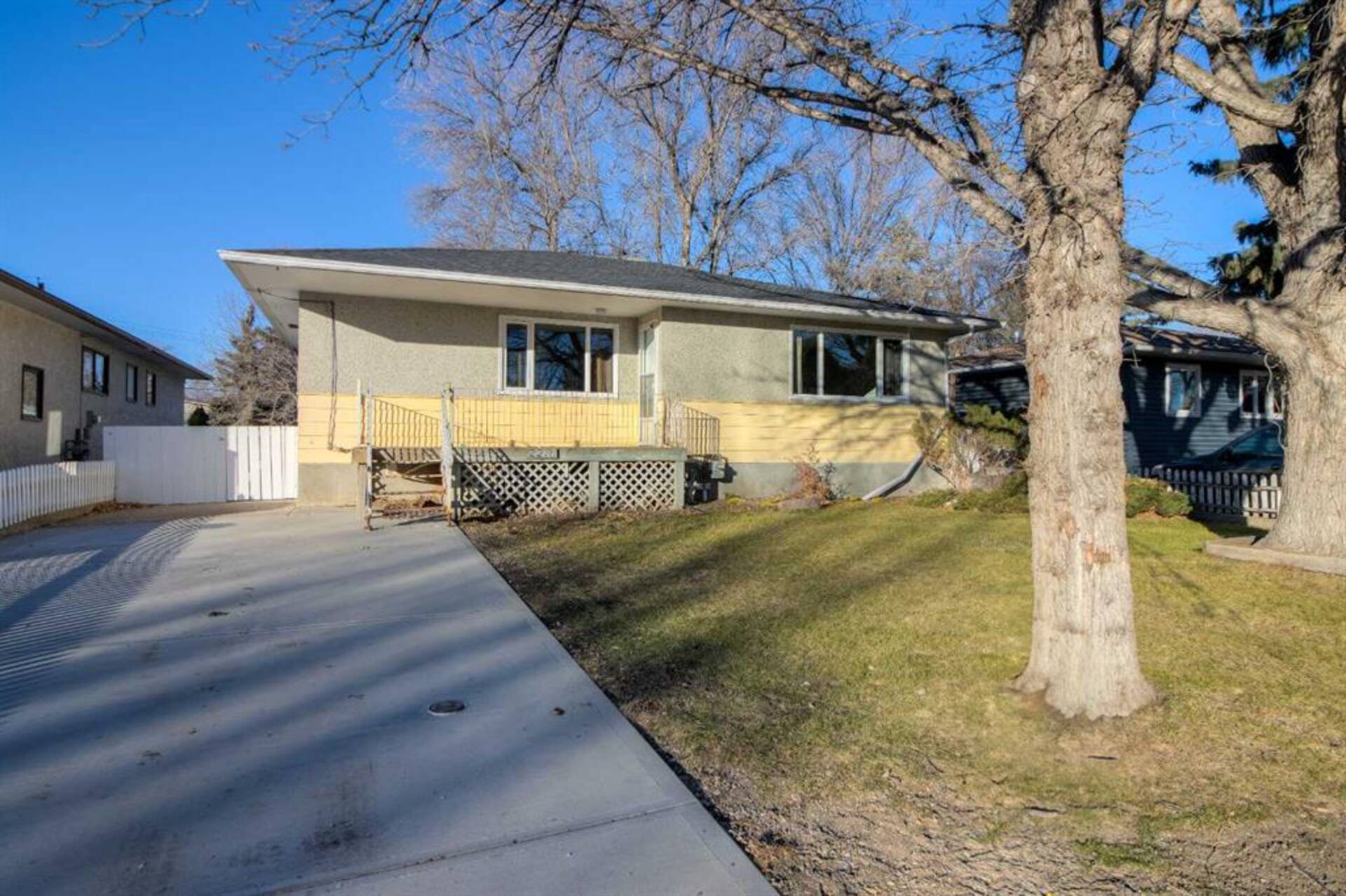 2218 19 Street Coaldale