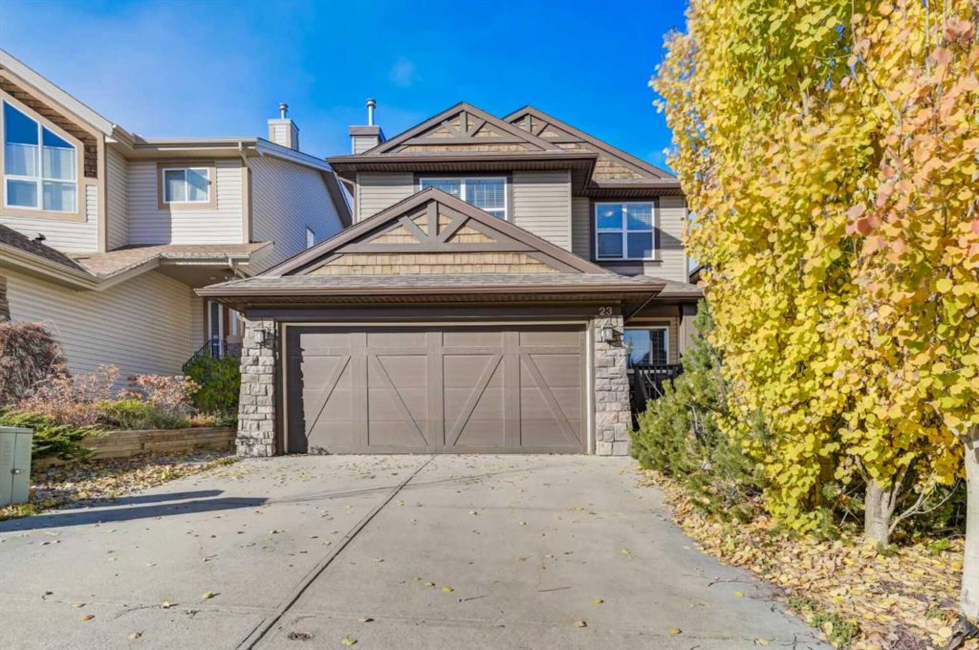 23 St Moritz Terrace SW Calgary