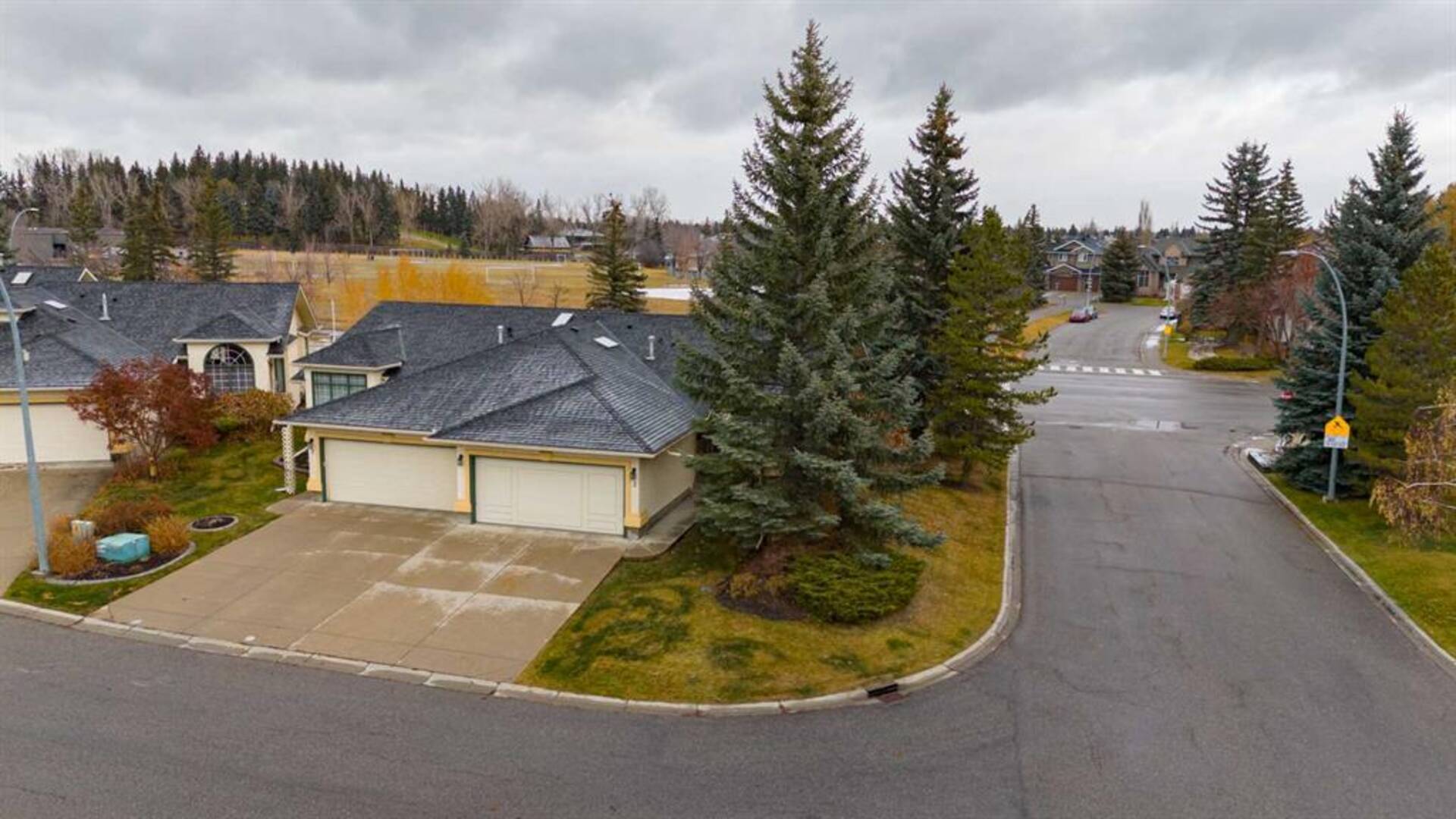 3 Sunlake Close SE Calgary