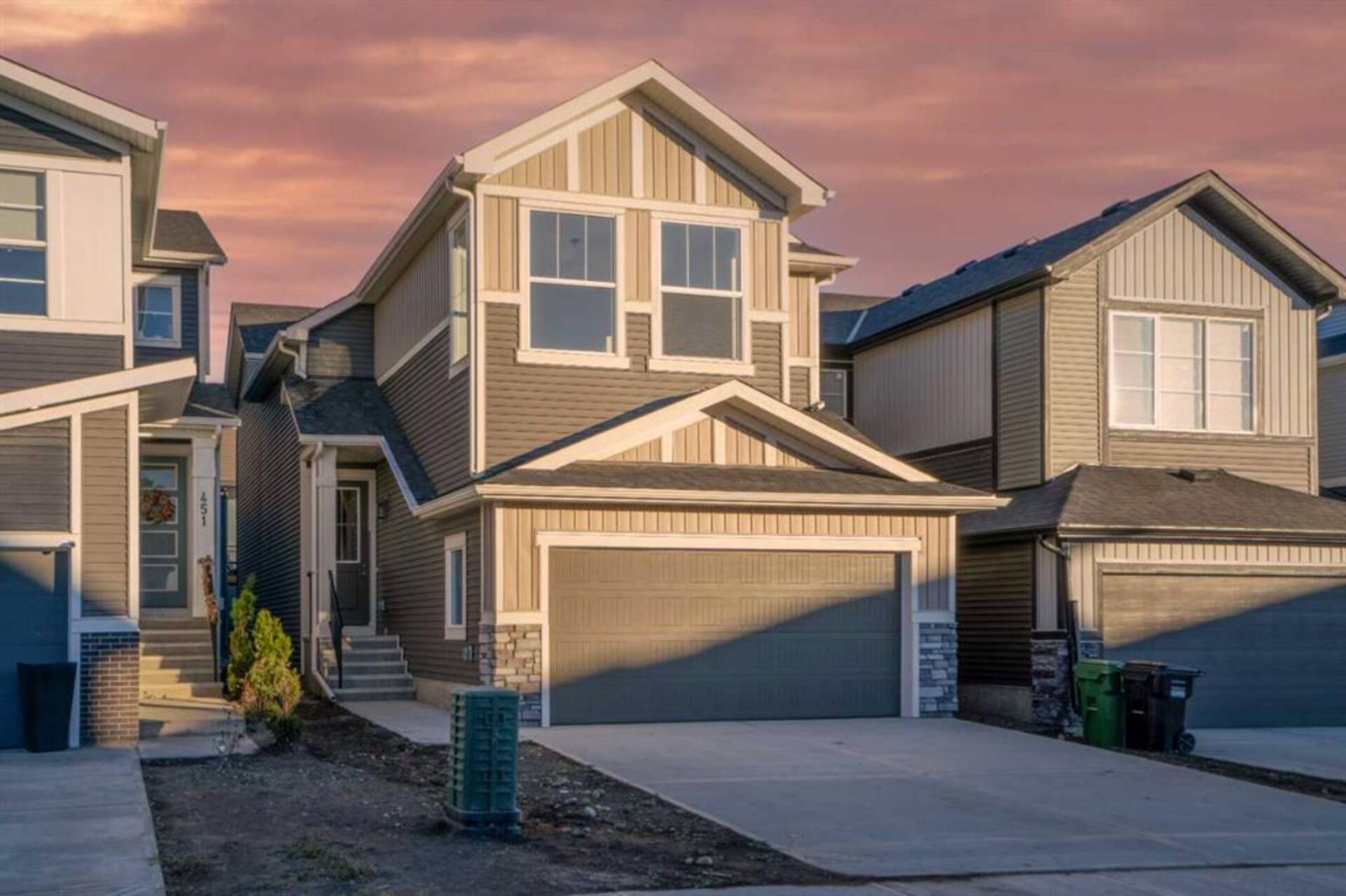 447 Crimson Ridge Place NW Calgary