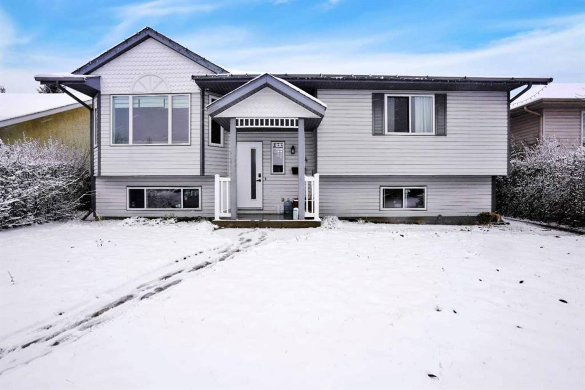 14 Hallgren Drive Sylvan Lake