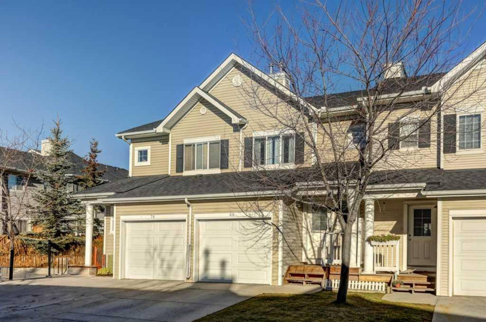 66 Country Village Villas NE Calgary