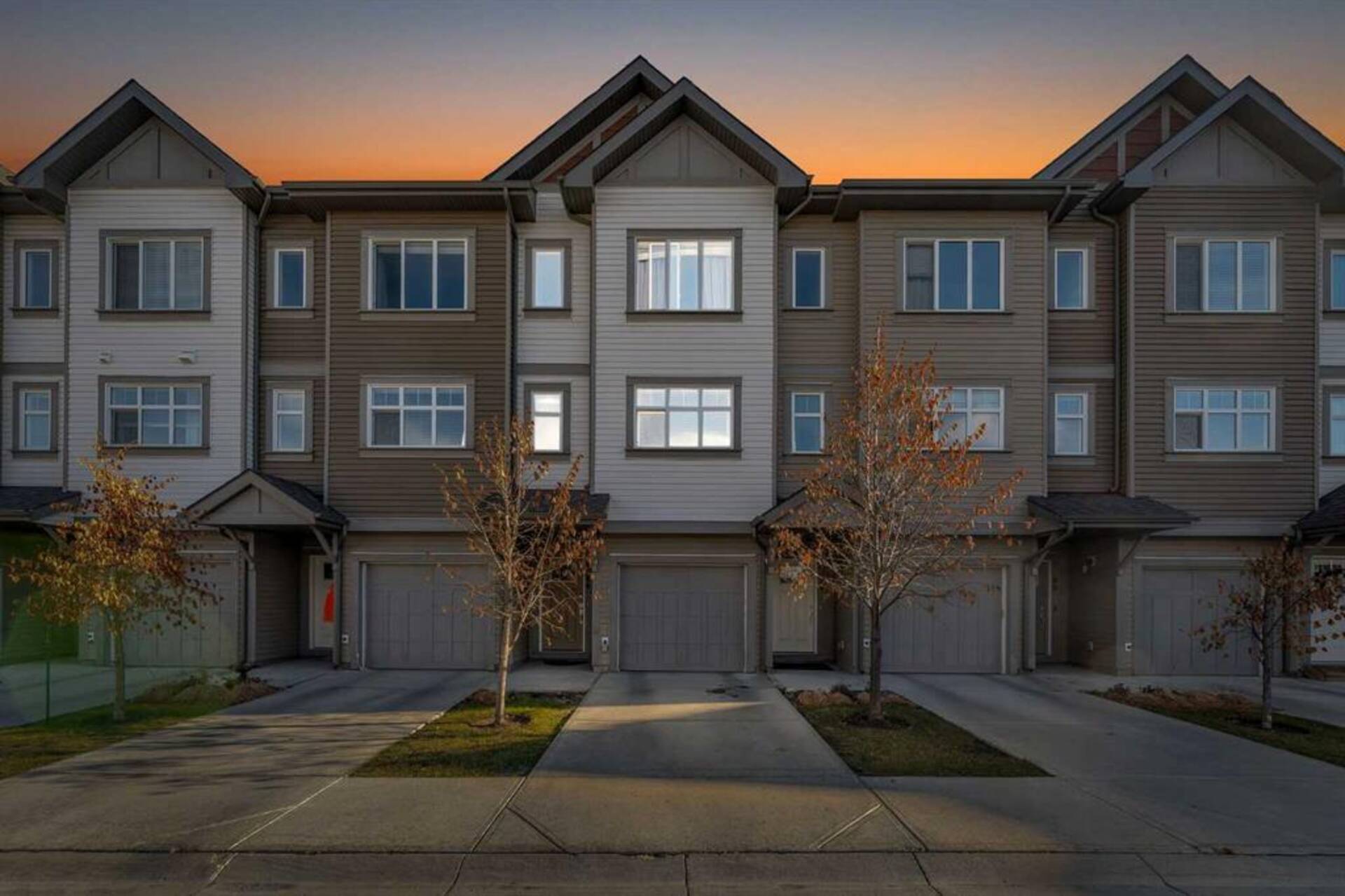 64 Copperstone Common SE Calgary