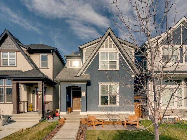 74 Magnolia Square SE Calgary