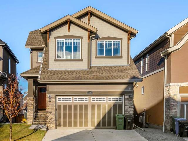 18 Masters Mews SE Calgary