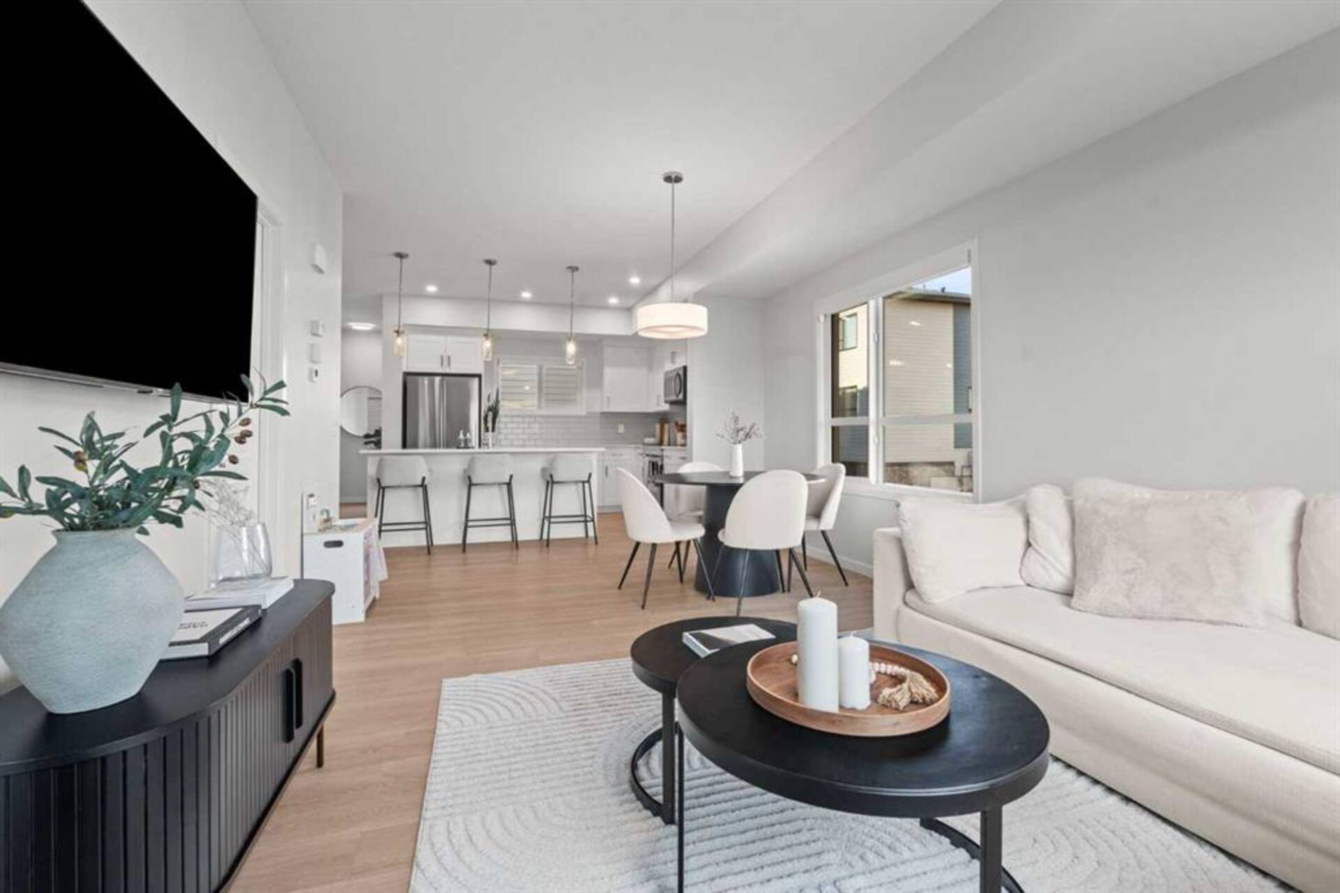 124, 42 Cranbrook Gardens SE Calgary