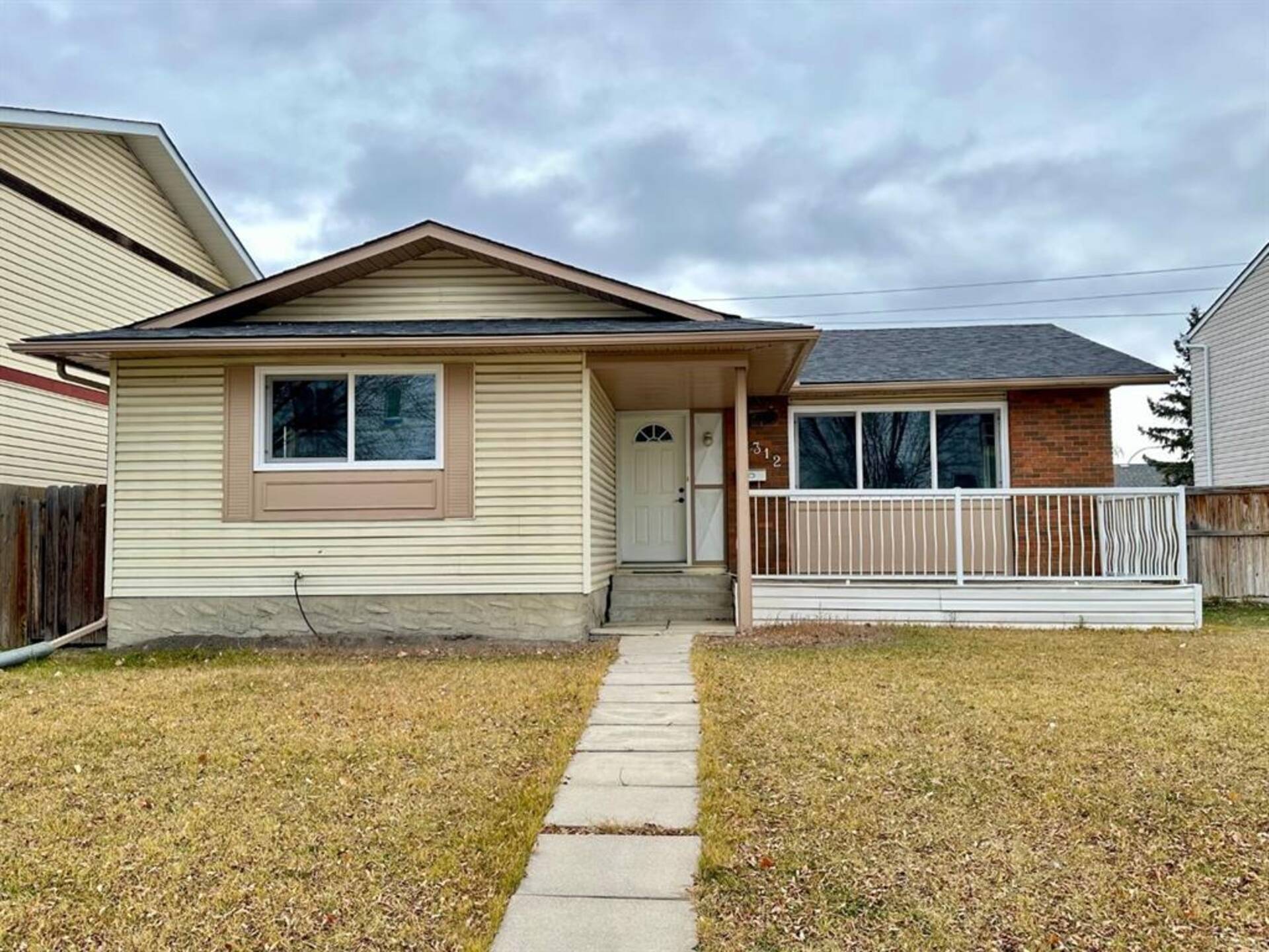 4312 26 Avenue NE Calgary