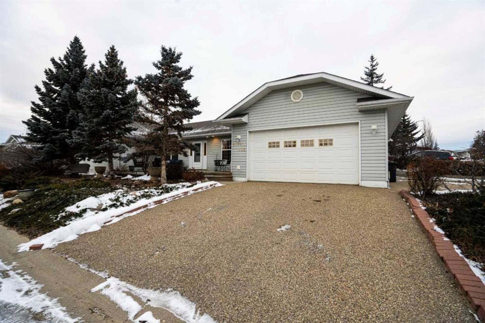 9129 135 Ave Peace River