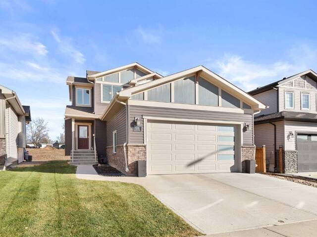 616 Vista Drive SE Medicine Hat