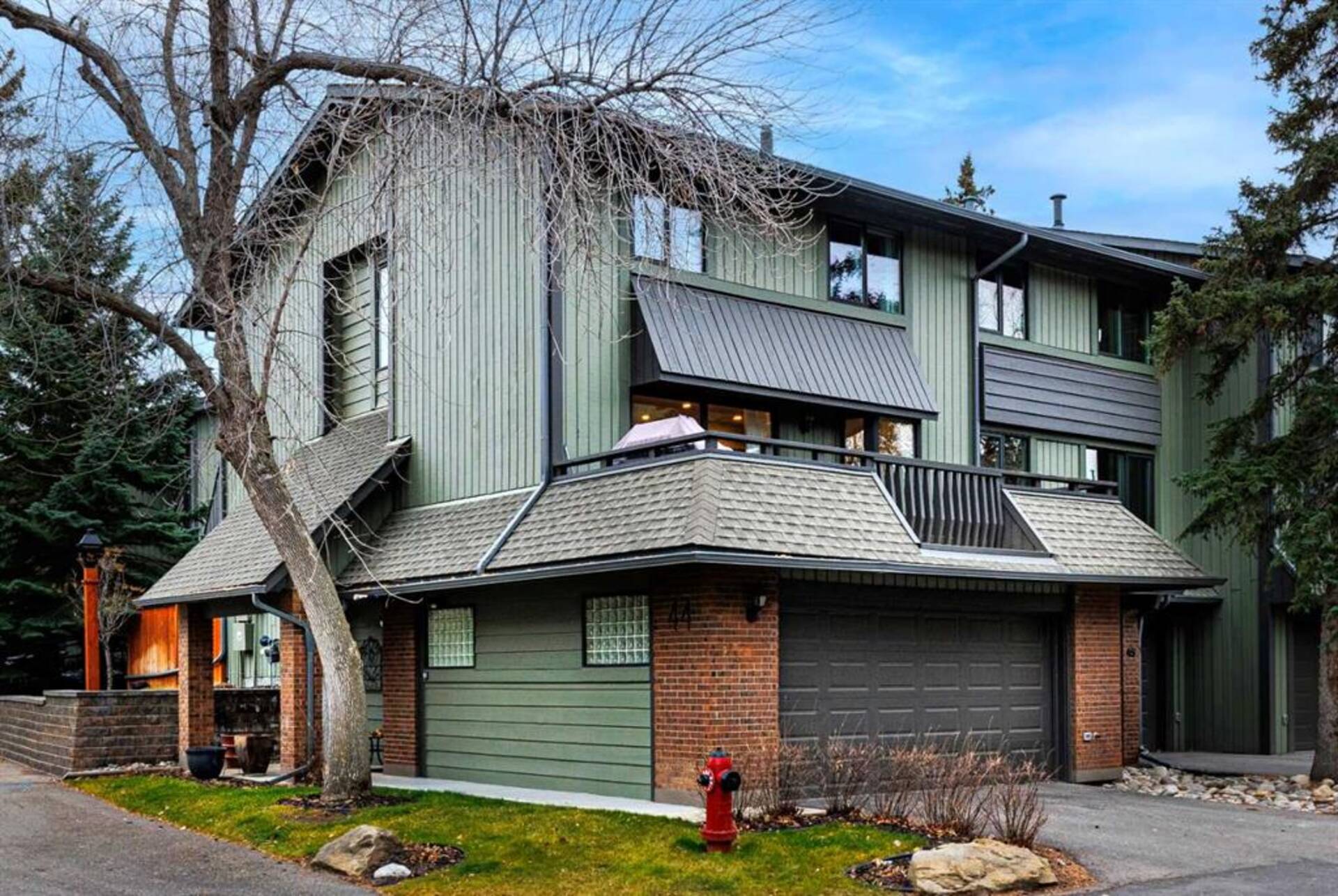 44, 10030 Oakmoor Way SW Calgary