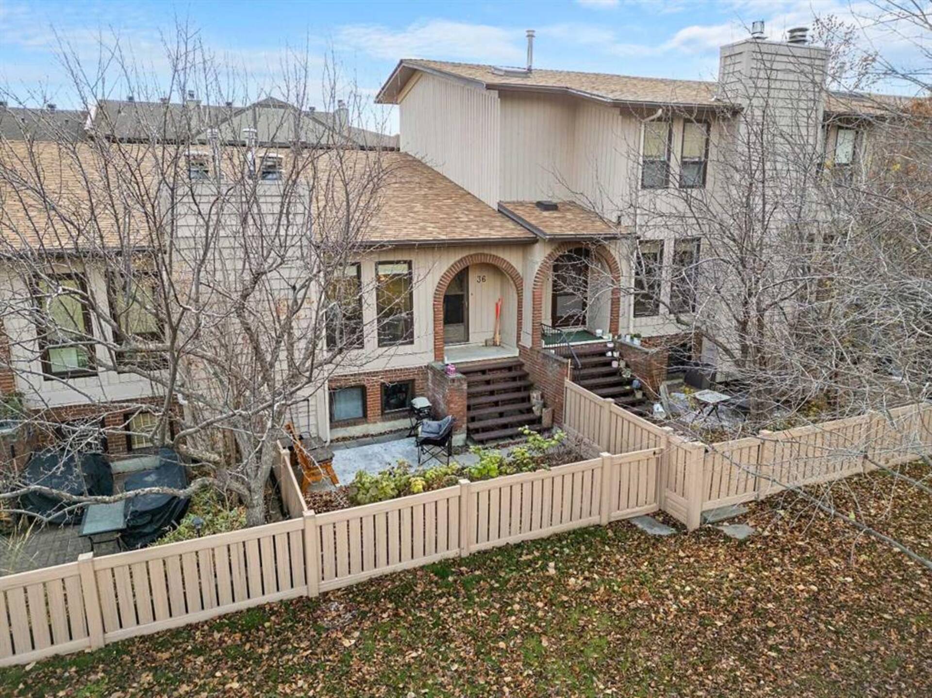 36 Canterbury Gardens SW Calgary