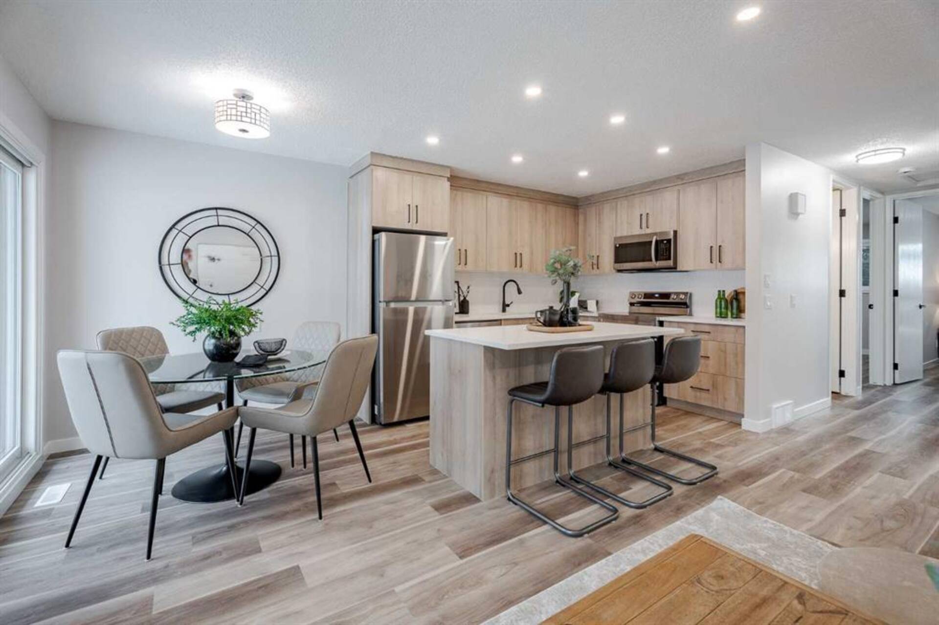 20, 14736 Deerfield Drive SE Calgary