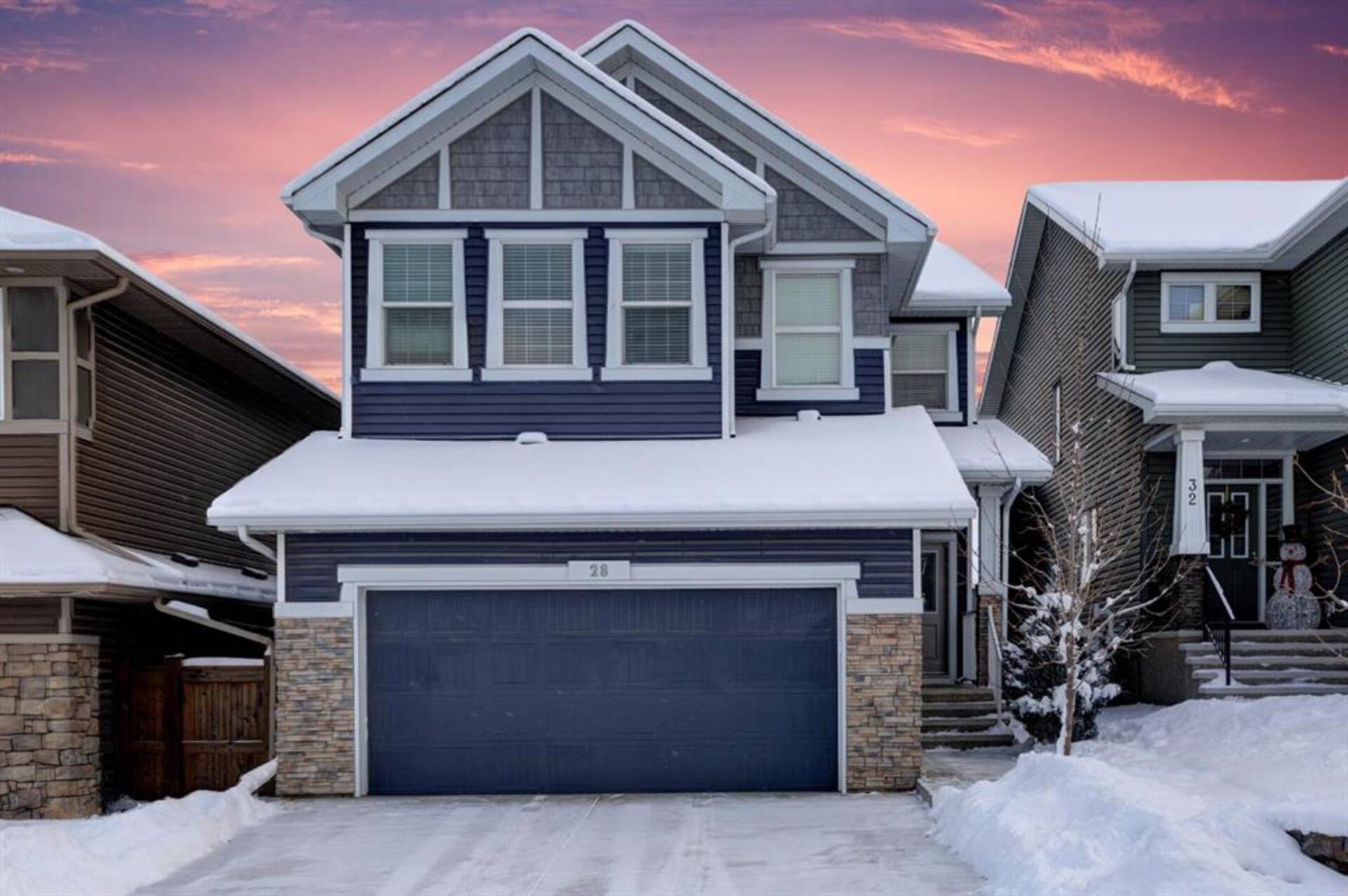 28 Crestbrook Way SW Calgary