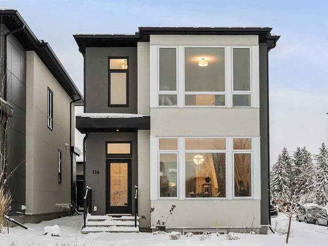 114 Valour Circle SW Calgary